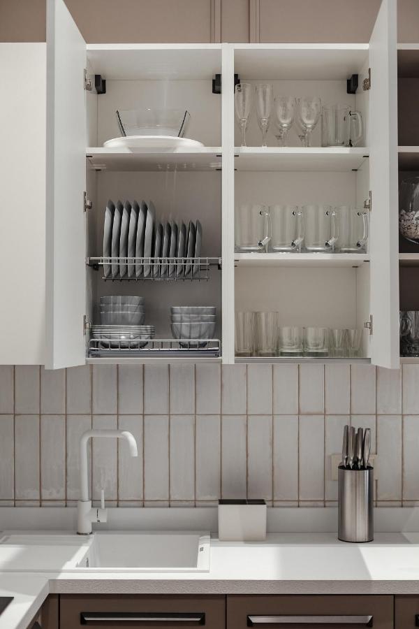 New! Luxury Apartment In The Center Of Odessa Overlooking Deribasovskaya Str. Low Price! Zewnętrze zdjęcie
