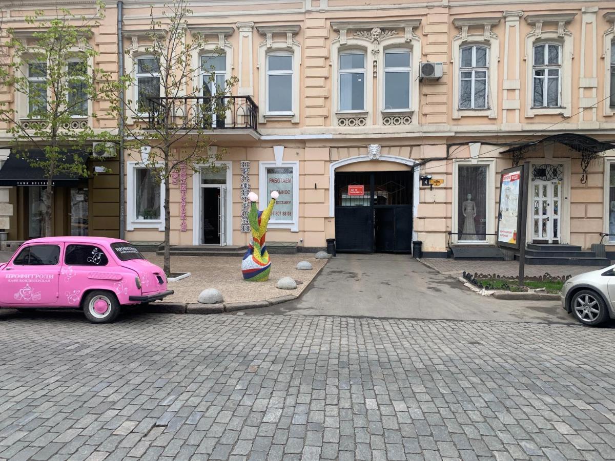 New! Luxury Apartment In The Center Of Odessa Overlooking Deribasovskaya Str. Low Price! Zewnętrze zdjęcie
